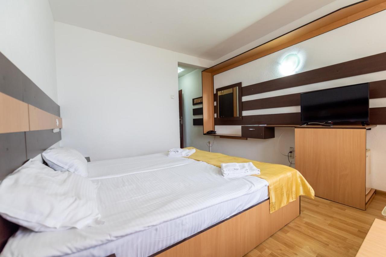 Hotel Capitol Jupiter Zewnętrze zdjęcie