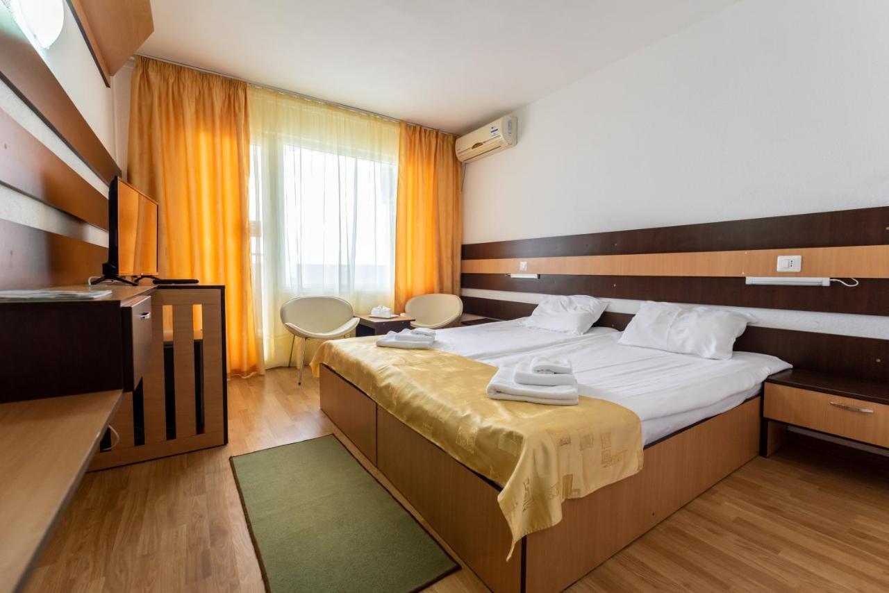 Hotel Capitol Jupiter Zewnętrze zdjęcie